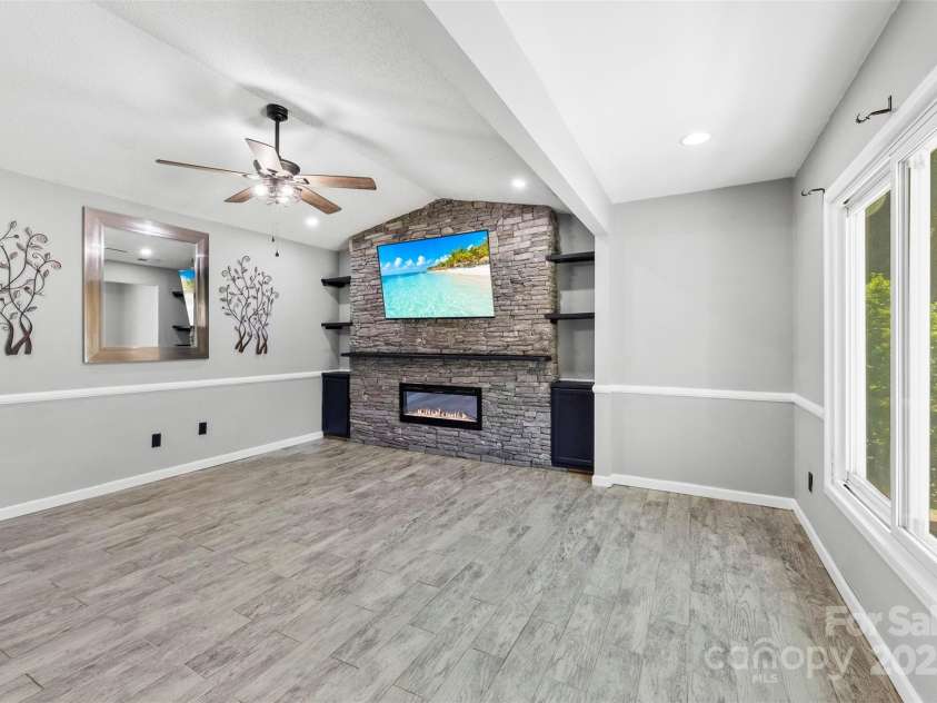 703 Edgehill Drive, Monroe, NC 28110.  MLS# CAR4293916, YatesRealty ID 33506. 