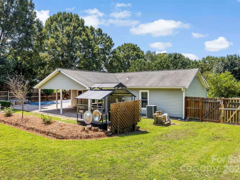 703 Edgehill Drive, Monroe, NC 28110.  MLS# CAR4293916, YatesRealty ID 33506. 