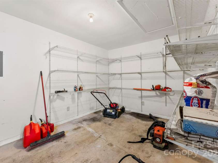 703 Edgehill Drive, Monroe, NC 28110.  MLS# CAR4293916, YatesRealty ID 33506. Building room 3