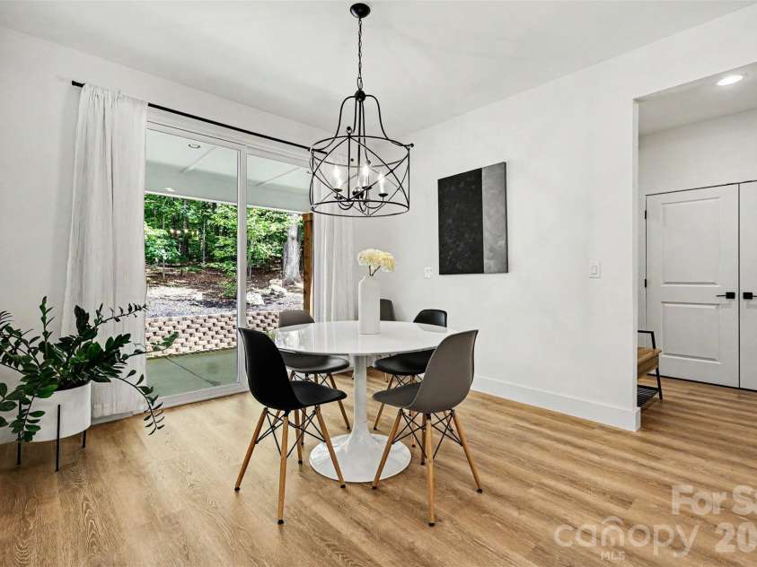 8208 New Town Road, Waxhaw, NC 28173.  MLS# CAR4382705, YatesRealty ID 33507. Dining Area