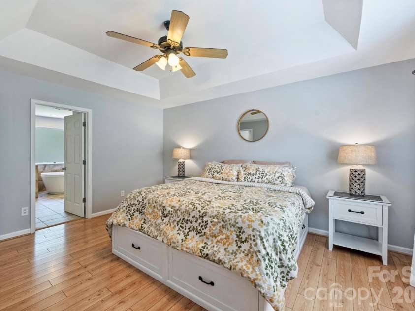 6311 Tunston Lane, Charlotte, NC 28269.  MLS# CAR4393627, YatesRealty ID 33509. 