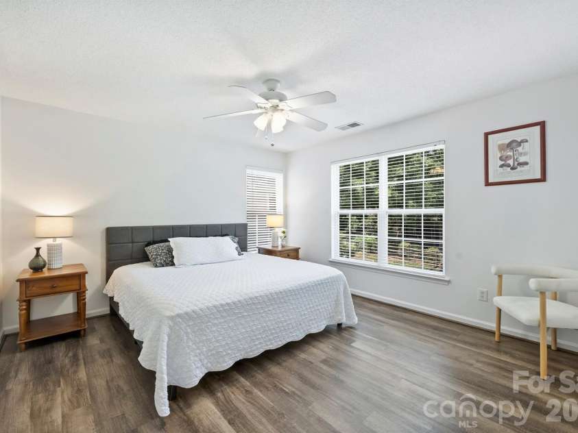 6311 Tunston Lane, Charlotte, NC 28269.  MLS# CAR4393627, YatesRealty ID 33509. 