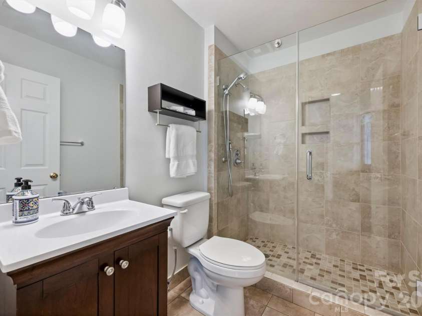 6311 Tunston Lane, Charlotte, NC 28269.  MLS# CAR4393627, YatesRealty ID 33509. 