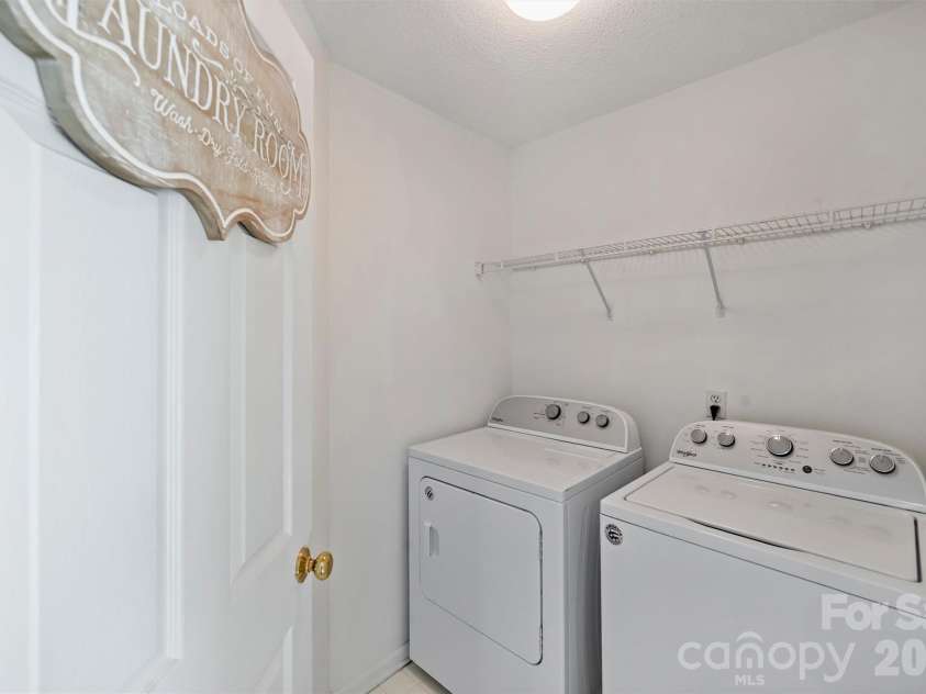 6311 Tunston Lane, Charlotte, NC 28269.  MLS# CAR4393627, YatesRealty ID 33509. 