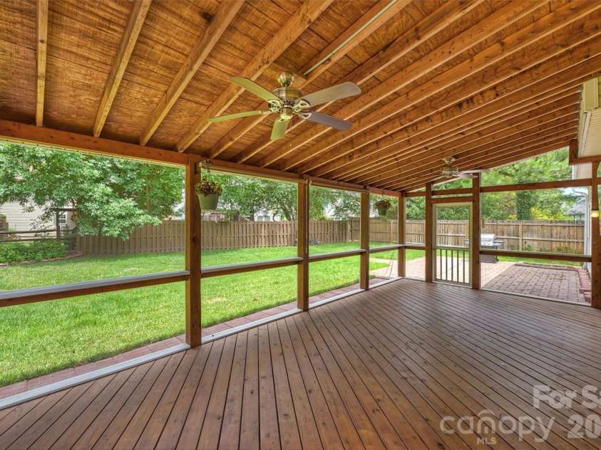 6311 Tunston Lane, Charlotte, NC 28269.  MLS# CAR4393627, YatesRealty ID 33509. 