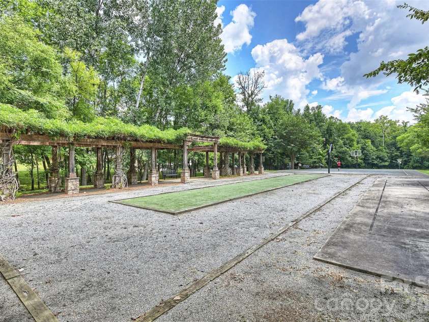 6311 Tunston Lane, Charlotte, NC 28269.  MLS# CAR4393627, YatesRealty ID 33509. 