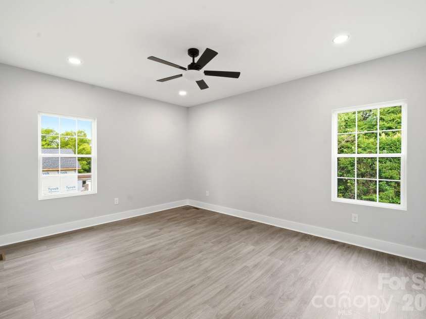 272 Hilltop Avenue, Concord, NC 28025.  MLS# CAR4397418, YatesRealty ID 33510. 