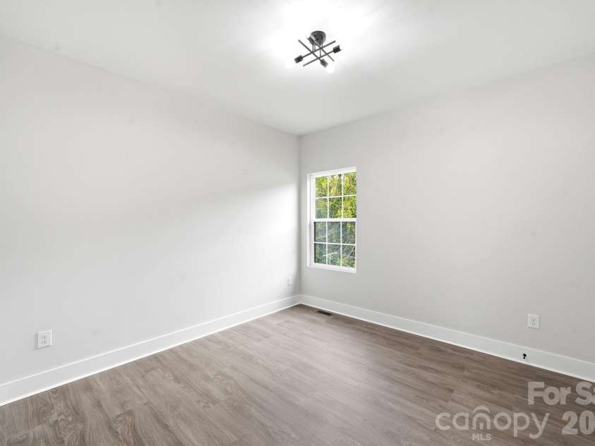 272 Hilltop Avenue, Concord, NC 28025.  MLS# CAR4397418, YatesRealty ID 33510. 