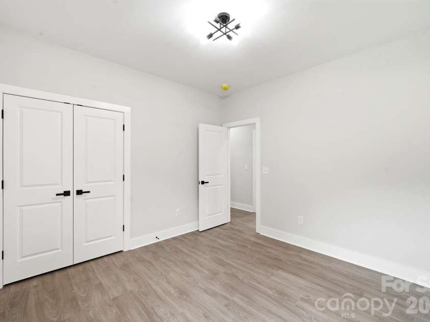272 Hilltop Avenue, Concord, NC 28025.  MLS# CAR4397418, YatesRealty ID 33510. 