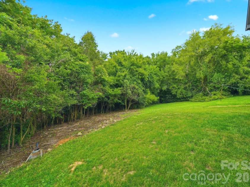 272 Hilltop Avenue, Concord, NC 28025.  MLS# CAR4397418, YatesRealty ID 33510. 