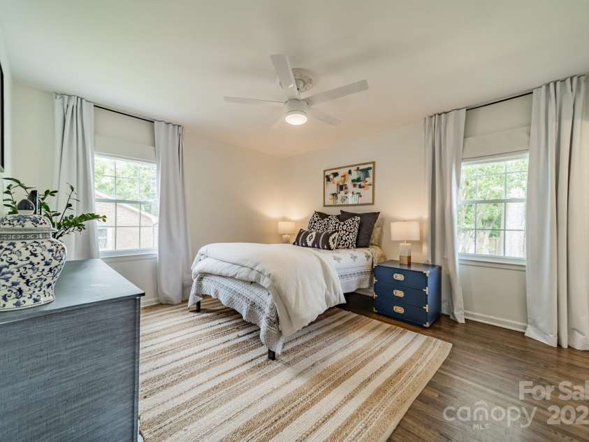 4123 Tamerlane Drive, Charlotte, NC 28205.  MLS# CAR4289554, YatesRealty ID 33510. 