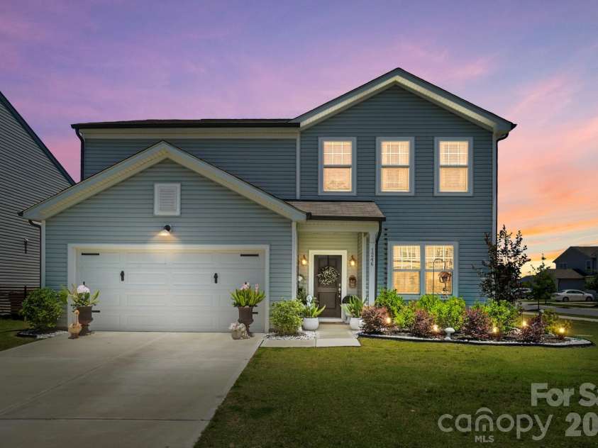 1246 Nesters Store Place, Concord, NC 28027.  MLS# CAR4391875, YatesRealty ID 33512. Welcome home!