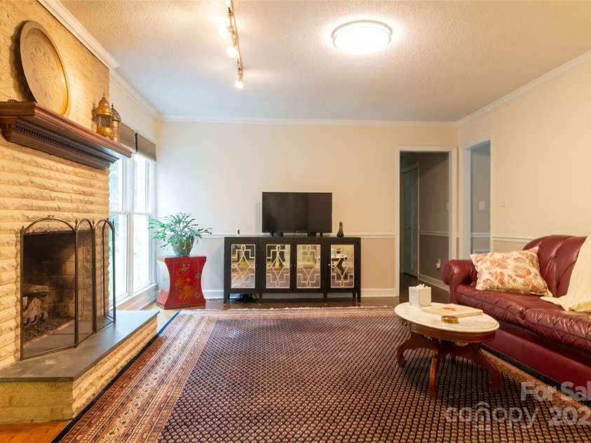 123 Gold Run Court, Kings Mountain, NC 28086.  MLS# CAR4271482, YatesRealty ID 33513. 