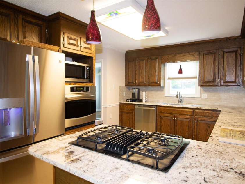 123 Gold Run Court, Kings Mountain, NC 28086.  MLS# CAR4271482, YatesRealty ID 33513. 