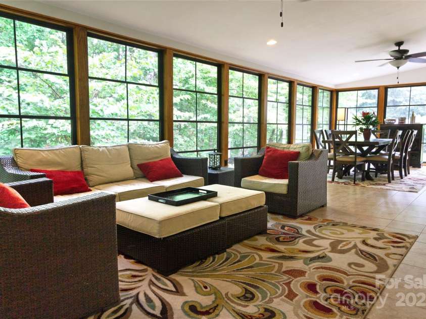 123 Gold Run Court, Kings Mountain, NC 28086.  MLS# CAR4271482, YatesRealty ID 33513. 