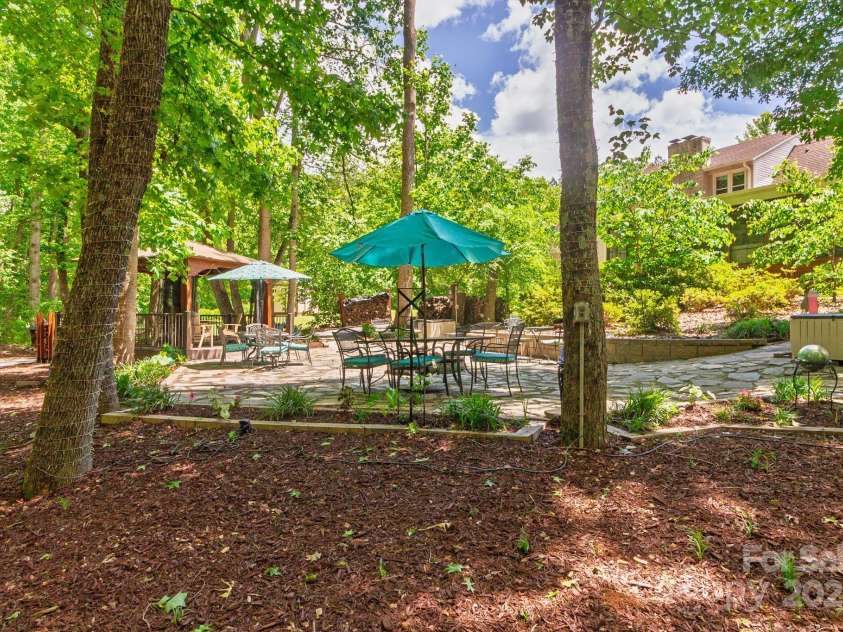 123 Gold Run Court, Kings Mountain, NC 28086.  MLS# CAR4271482, YatesRealty ID 33513. 