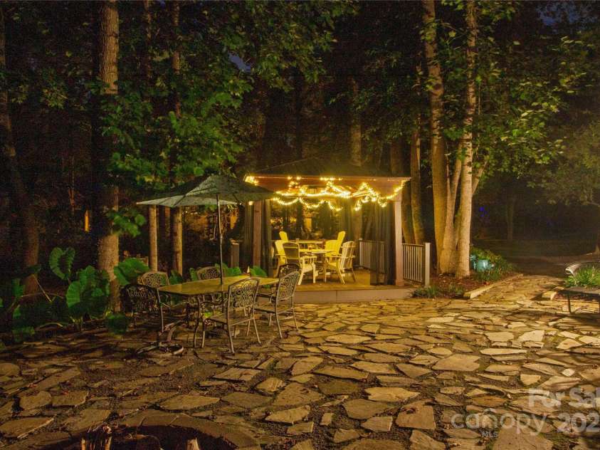 123 Gold Run Court, Kings Mountain, NC 28086.  MLS# CAR4271482, YatesRealty ID 33513. 