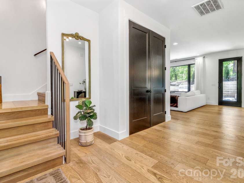 108 Poplar Green Way, Asheville, NC 28806.  MLS# CAR4380151, YatesRealty ID 33515. 