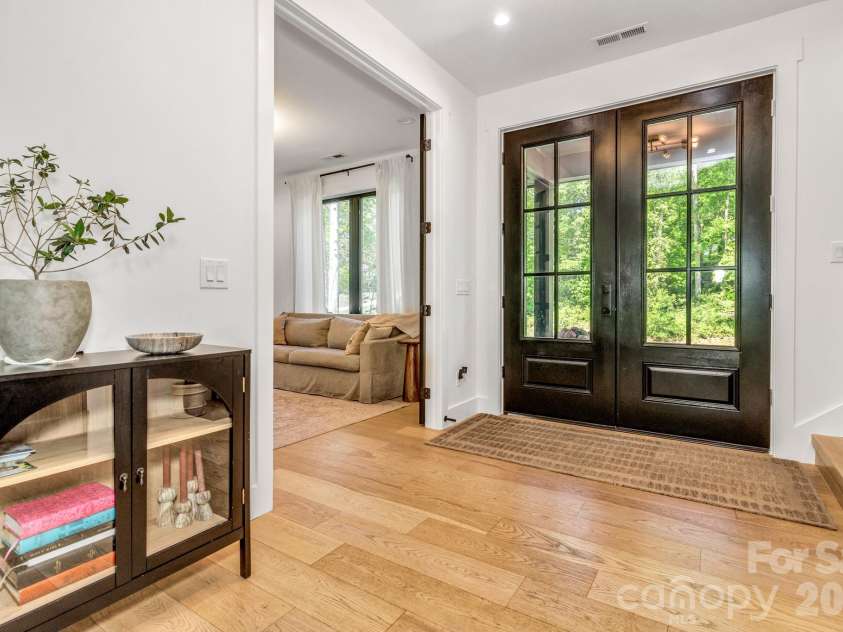 108 Poplar Green Way, Asheville, NC 28806.  MLS# CAR4380151, YatesRealty ID 33515. 