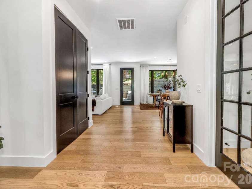 108 Poplar Green Way, Asheville, NC 28806.  MLS# CAR4380151, YatesRealty ID 33515. 