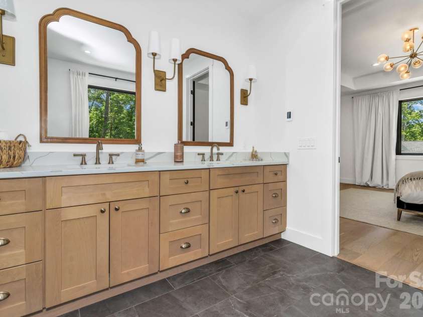 108 Poplar Green Way, Asheville, NC 28806.  MLS# CAR4380151, YatesRealty ID 33515. 