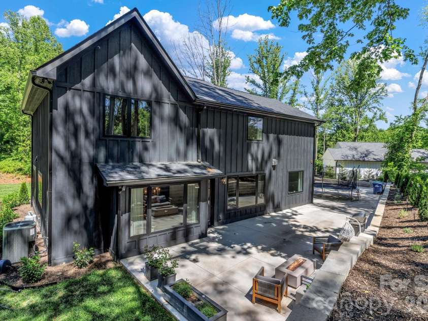 108 Poplar Green Way, Asheville, NC 28806.  MLS# CAR4380151, YatesRealty ID 33515. 