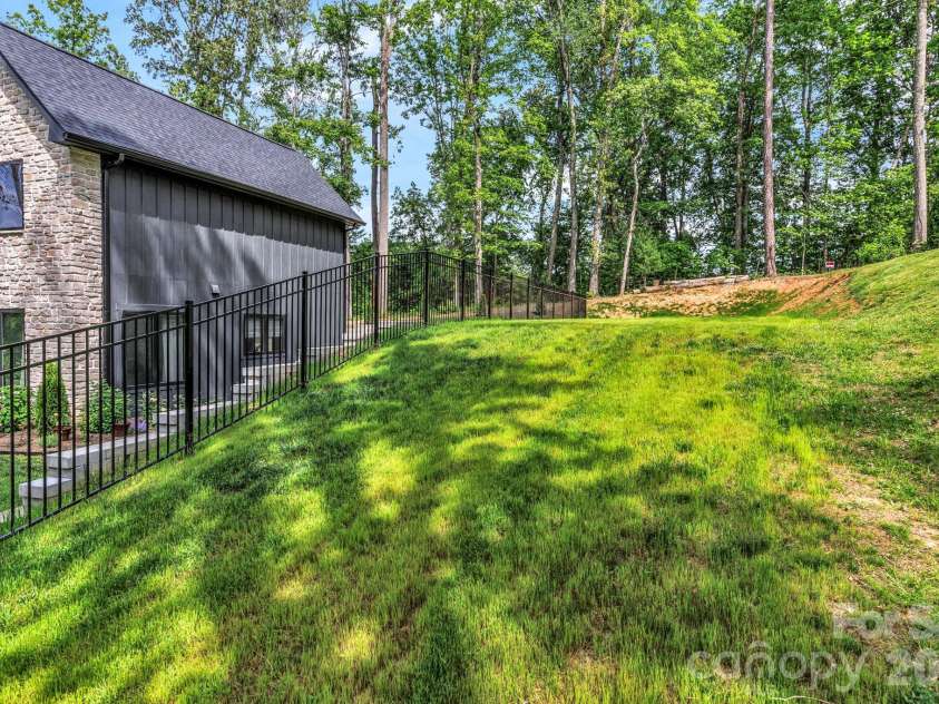 108 Poplar Green Way, Asheville, NC 28806.  MLS# CAR4380151, YatesRealty ID 33515. 