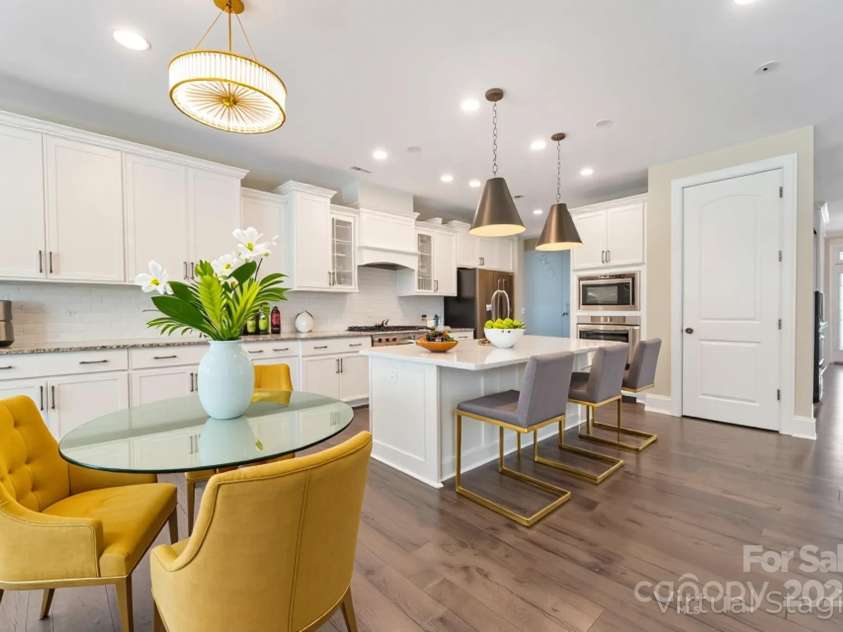 1906 Pensco Pond Court, Waxhaw, NC 28173.  MLS# CAR4266619, YatesRealty ID 33515. Virtual staging of kitchen