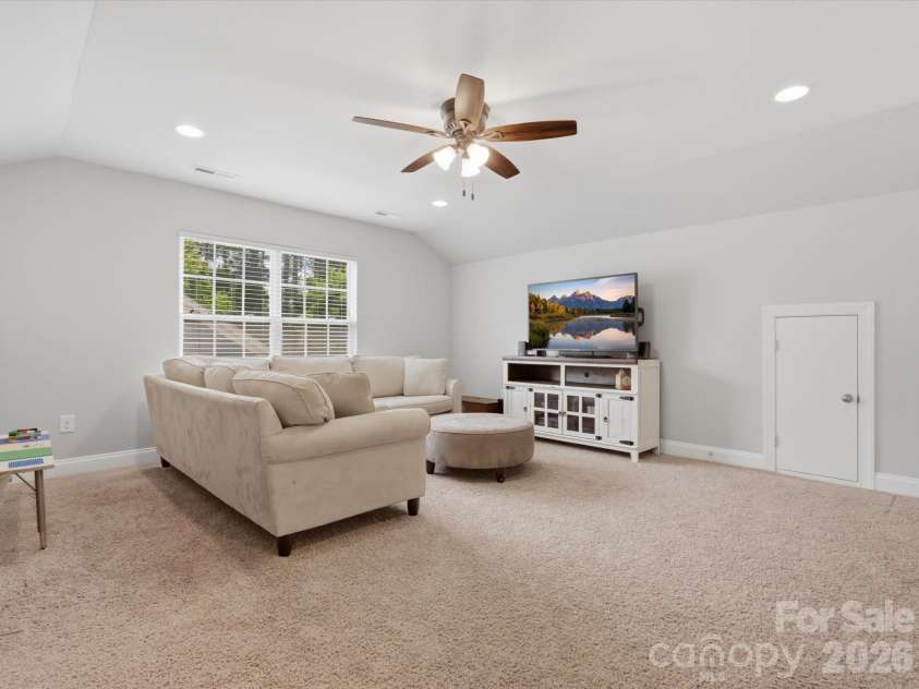 108 Helton Lane, Fort Mill, SC 29708.  MLS# CAR4389292, YatesRealty ID 33516. Bonus