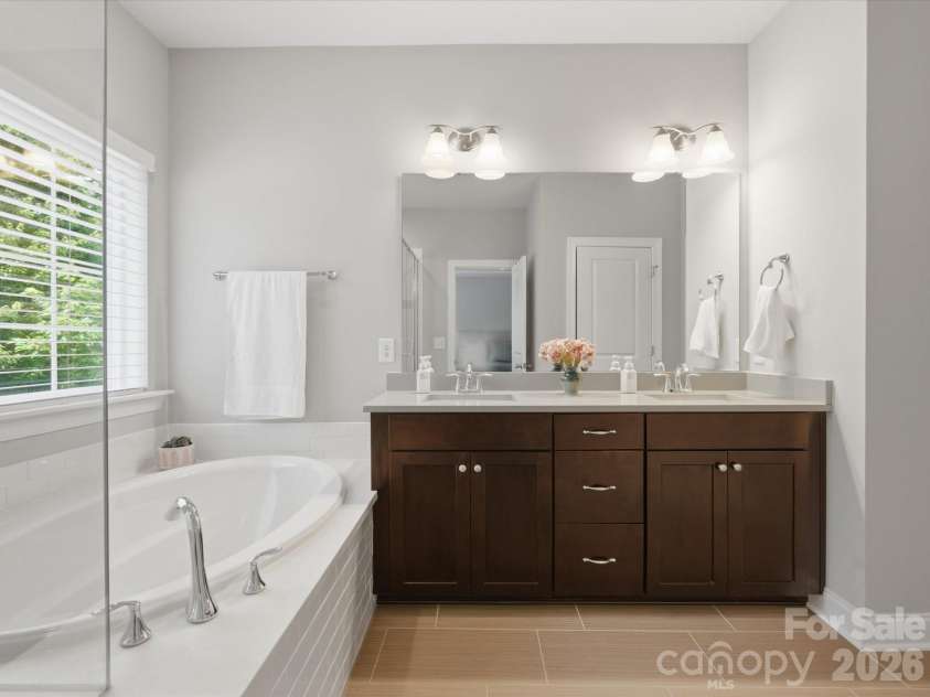 108 Helton Lane, Fort Mill, SC 29708.  MLS# CAR4389292, YatesRealty ID 33516. Primary Bath