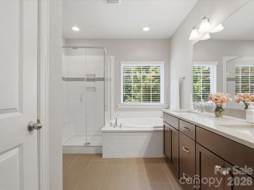 108 Helton Lane, Fort Mill, SC 29708.  MLS# CAR4389292, YatesRealty ID 33516. Primary Bath
