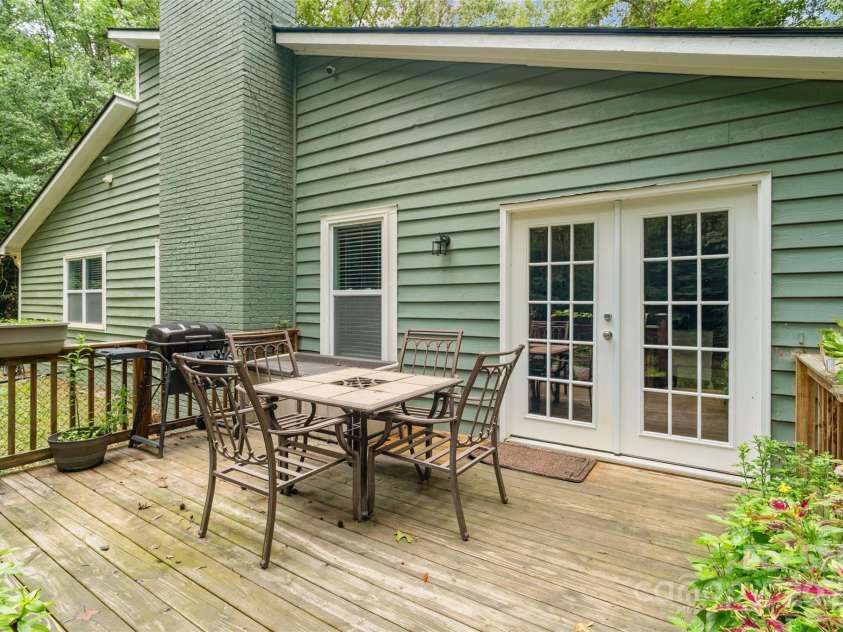 179 Paraham Road, Clover, SC 29710.  MLS# CAR4288814, YatesRealty ID 33516. 