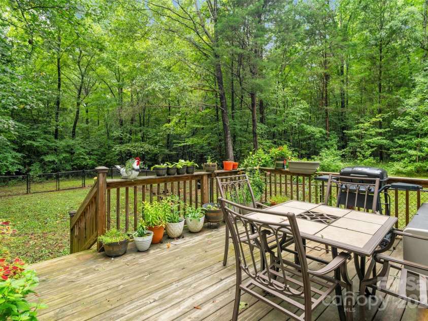 179 Paraham Road, Clover, SC 29710.  MLS# CAR4288814, YatesRealty ID 33516. 