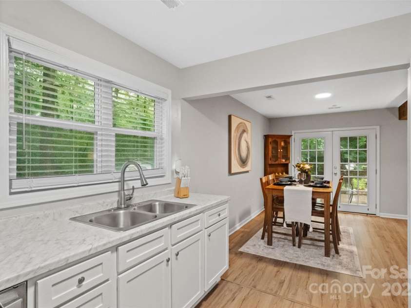 179 Paraham Road, Clover, SC 29710.  MLS# CAR4288814, YatesRealty ID 33516. Kitchen