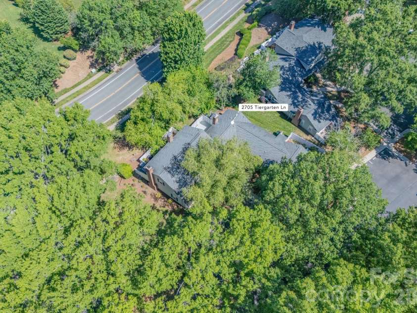 2705 Tiergarten Lane, Charlotte, NC 28210.  MLS# CAR4389849, YatesRealty ID 33517. 