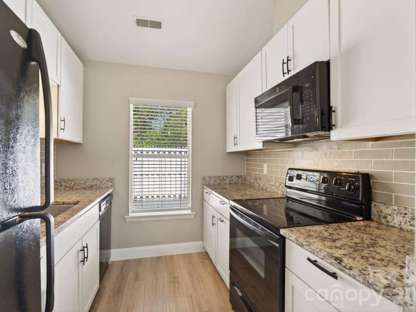 2705 Tiergarten Lane, Charlotte, NC 28210.  MLS# CAR4389849, YatesRealty ID 33517. 