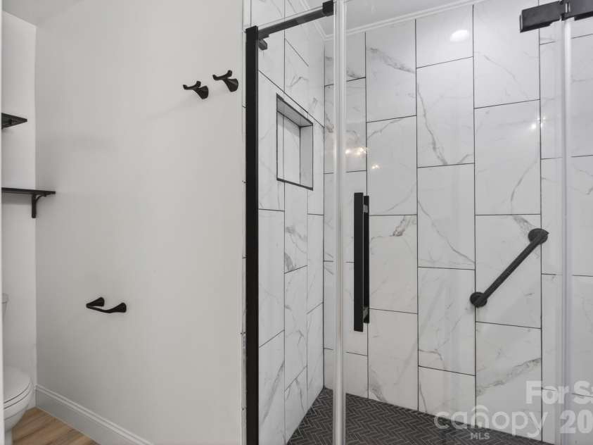 2705 Tiergarten Lane, Charlotte, NC 28210.  MLS# CAR4389849, YatesRealty ID 33517. 
