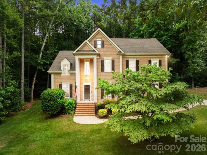 121 Morrows Ridge Lane, Mooresville, NC 28117.  MLS# CAR4381305, YatesRealty ID 33518. 