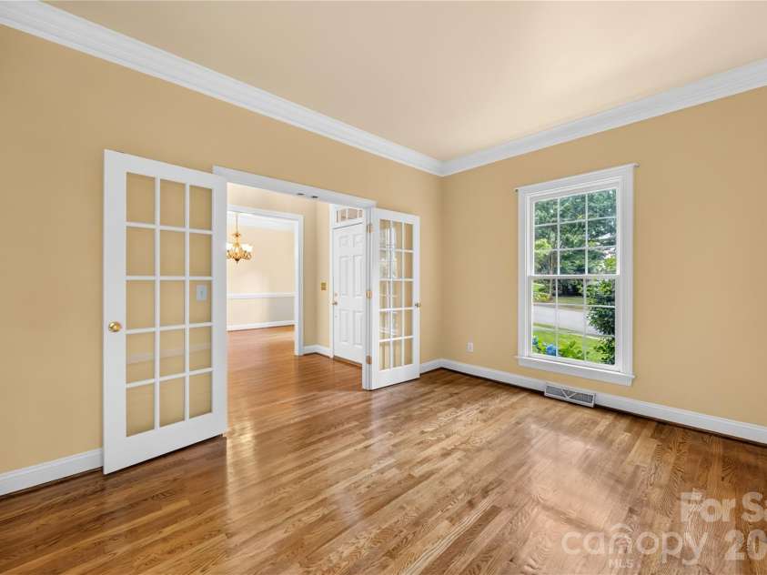 121 Morrows Ridge Lane, Mooresville, NC 28117.  MLS# CAR4381305, YatesRealty ID 33518. 