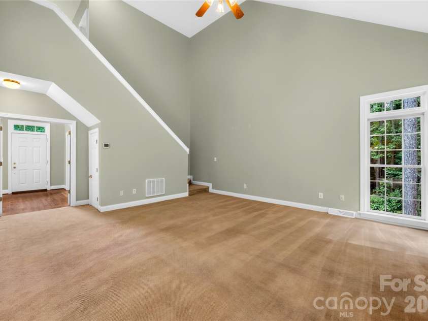 121 Morrows Ridge Lane, Mooresville, NC 28117.  MLS# CAR4381305, YatesRealty ID 33518. 