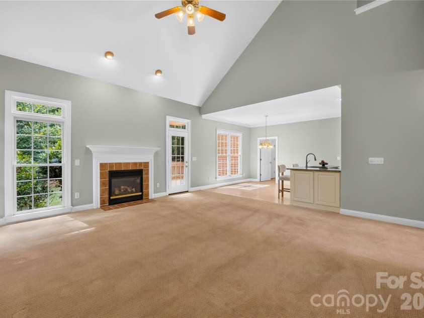 121 Morrows Ridge Lane, Mooresville, NC 28117.  MLS# CAR4381305, YatesRealty ID 33518. 