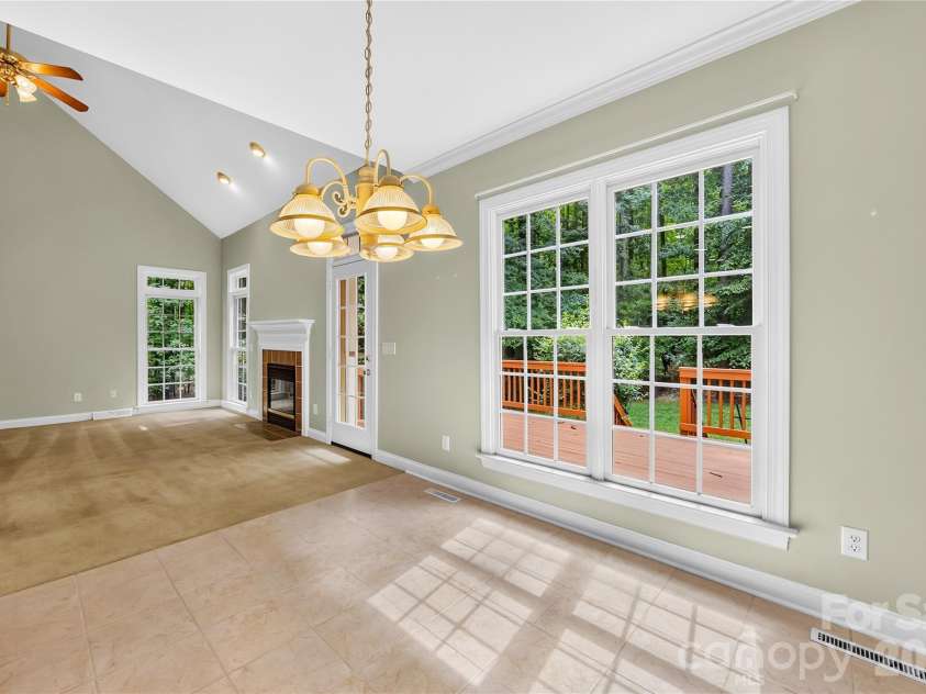 121 Morrows Ridge Lane, Mooresville, NC 28117.  MLS# CAR4381305, YatesRealty ID 33518. 
