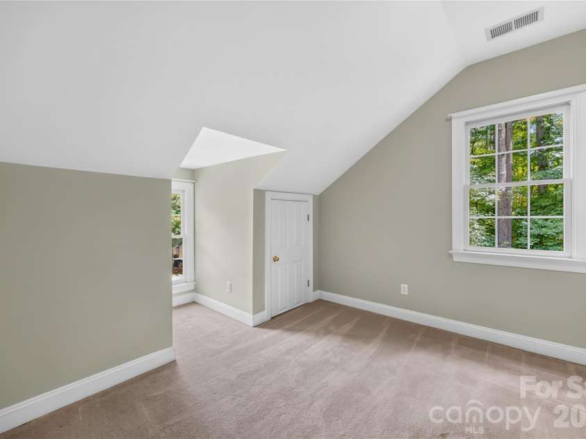 121 Morrows Ridge Lane, Mooresville, NC 28117.  MLS# CAR4381305, YatesRealty ID 33518. 