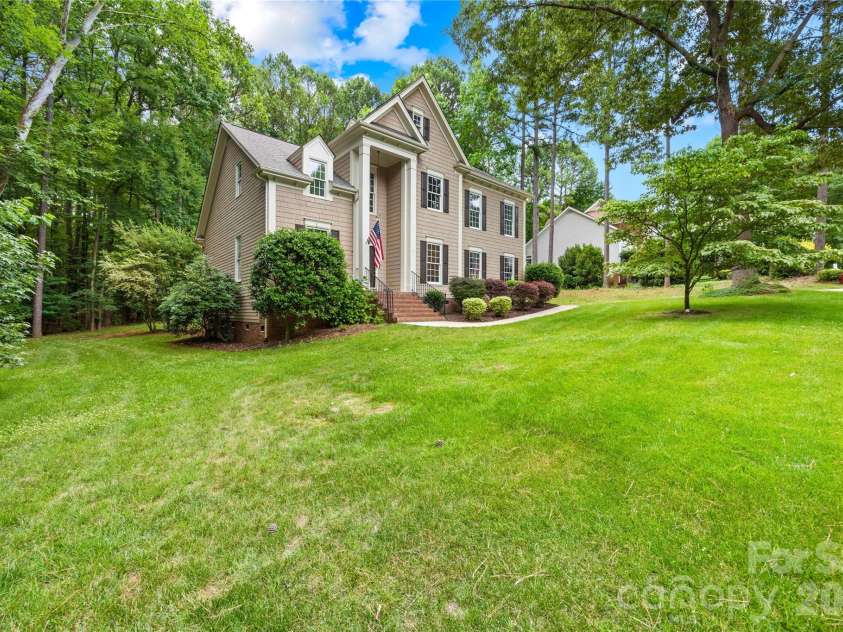 121 Morrows Ridge Lane, Mooresville, NC 28117.  MLS# CAR4381305, YatesRealty ID 33518. 