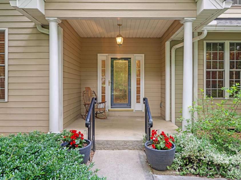 36 Poplar Creek Drive, Asheville, NC 28805.  MLS# CAR4394162, YatesRealty ID 33519. 