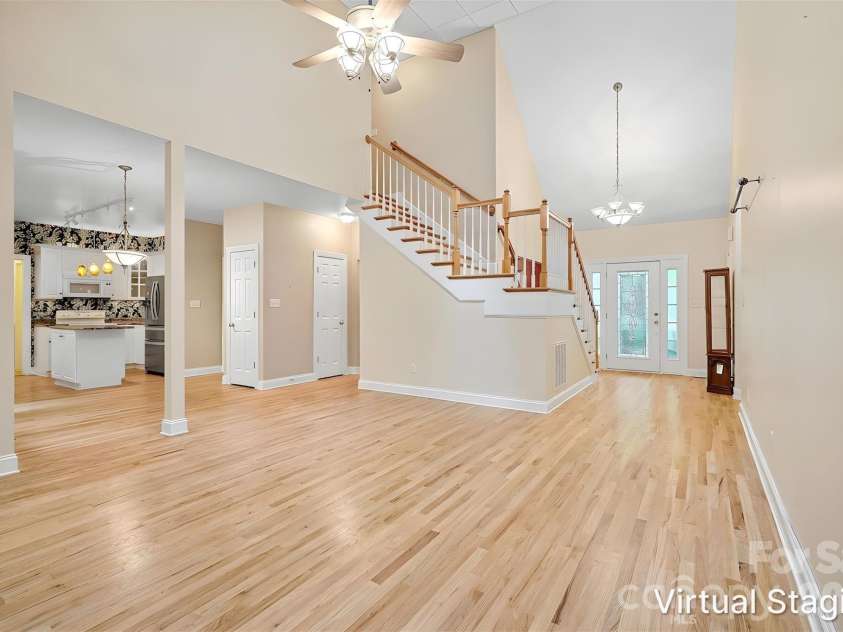36 Poplar Creek Drive, Asheville, NC 28805.  MLS# CAR4394162, YatesRealty ID 33519. 