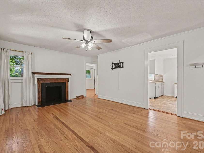 407 Beaver Street, Landis, NC 28088.  MLS# CAR4395164, YatesRealty ID 33520. 