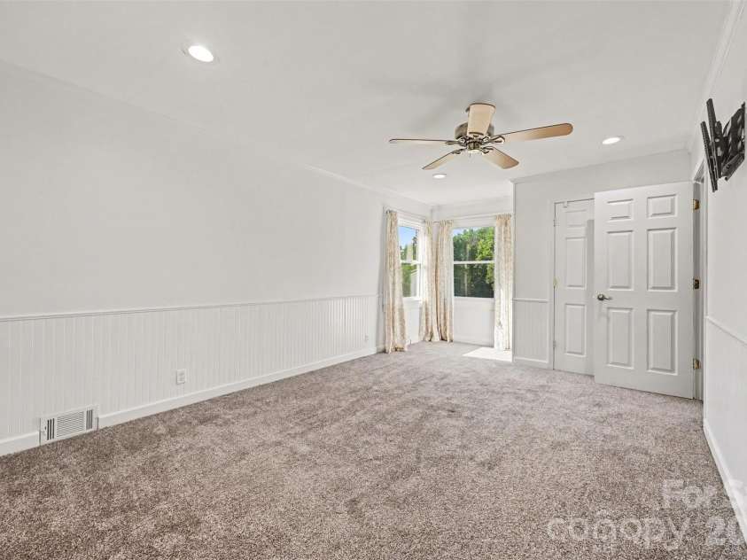 407 Beaver Street, Landis, NC 28088.  MLS# CAR4395164, YatesRealty ID 33520. 