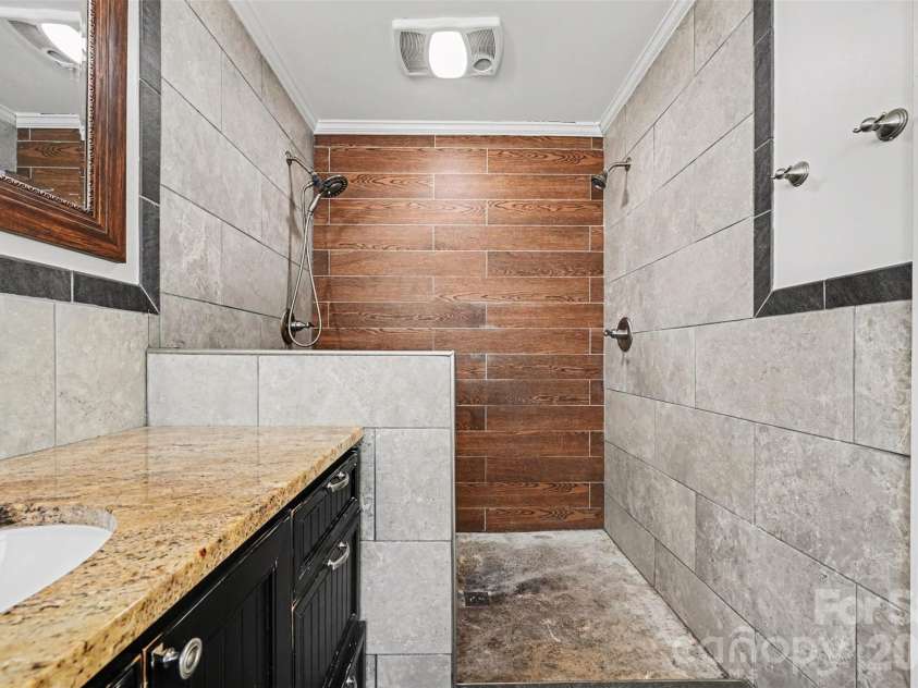 407 Beaver Street, Landis, NC 28088.  MLS# CAR4395164, YatesRealty ID 33520. 