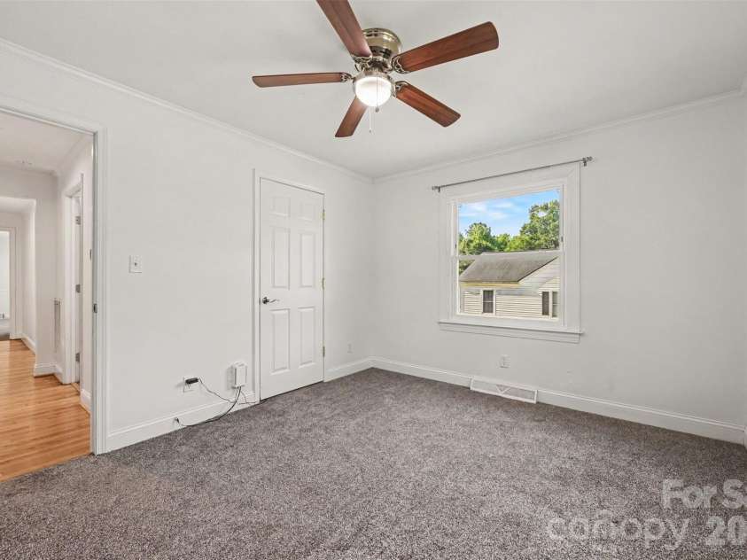 407 Beaver Street, Landis, NC 28088.  MLS# CAR4395164, YatesRealty ID 33520. 